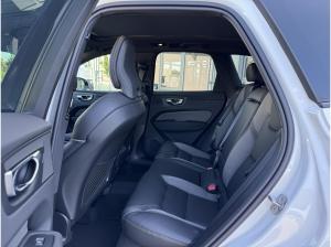 Volvo XC60 B5 AWD PLUS BLACK EDITION - sofort lief. -