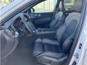 Volvo XC60 B5 AWD PLUS BLACK EDITION - sofort lief. -