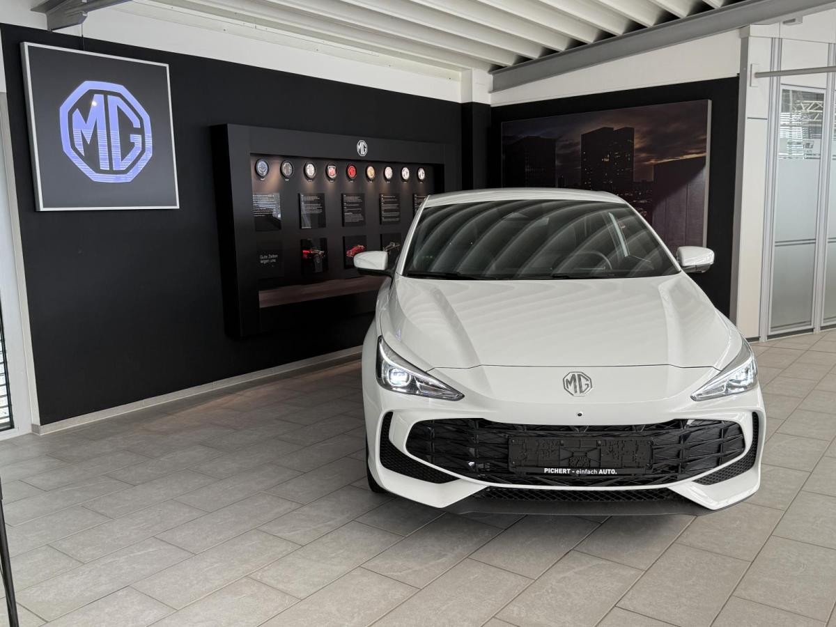 MG MG3 3 HEV+ Luxury 24.5  (Privat)