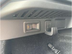 Skoda Kamiq TOUR 1,0 TSI DSG *ACC / NAVI / AHZV*