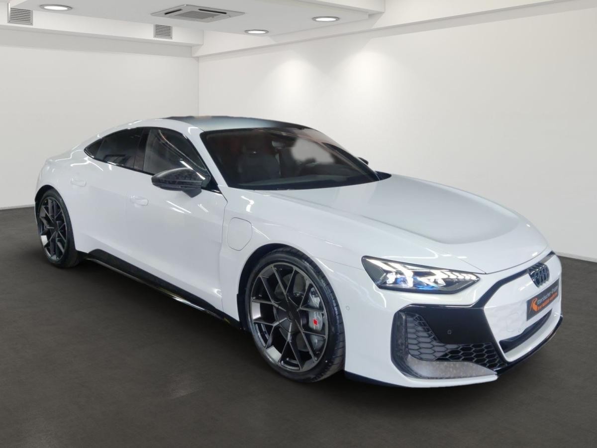 Audi RS e-tron GT performance - Head-up-Display - Audi virtual cockpit plus mit zusätzlichem RS-Layout - Bang & Olufse