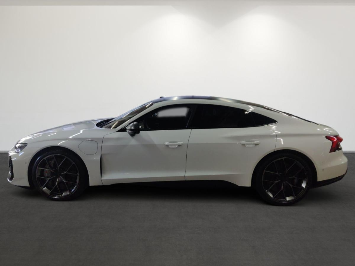 Audi RS e-tron GT performance - Head-up-Display - Audi virtual cockpit plus mit zusätzlichem RS-Layout - Bang & Olufse