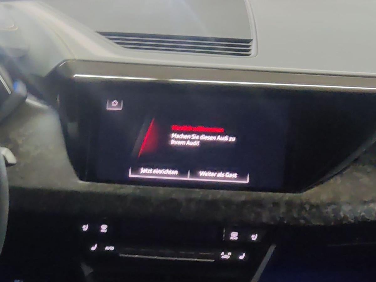 Audi RS e-tron GT performance - Head-up-Display - Audi virtual cockpit plus mit zusätzlichem RS-Layout - Bang & Olufse