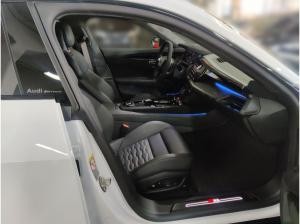 Audi RS e-tron GT performance - Head-up-Display - Audi virtual cockpit plus mit zusätzlichem RS-Layout - Bang & Olufse