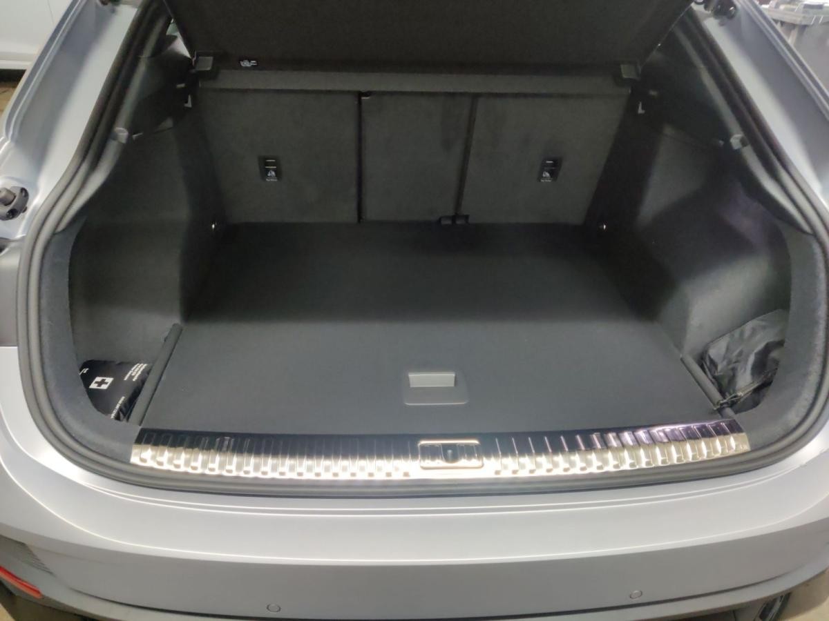 Audi Q3 Sportback S line Matrix LED Pano SONOS Assistenzpaket Umgebungskameras