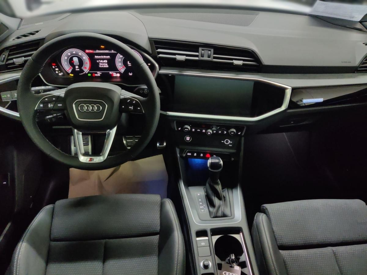 Audi Q3 Sportback S line Matrix LED Pano SONOS Assistenzpaket Umgebungskameras