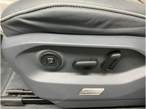 Volkswagen Touareg R-LINE BLACK 3.0TSI NP.109T STDHZG.PANO.AHK.LUFT.KAMERA.20 SITZ-KLIM