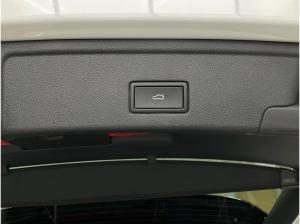 Volkswagen Touareg R-LINE BLACK 3.0TSI NP.109T STDHZG.PANO.AHK.LUFT.KAMERA.20 SITZ-KLIM