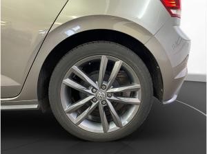 Volkswagen Polo 1.0 TSI Highline R-Line LED LM 17" PDC+RFK App-Connect