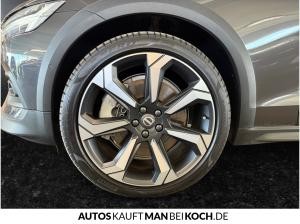 Volvo V60 CC B5 AWD Ultimate MASSAGE PANO BOWERS