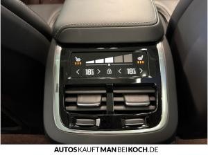 Volvo V60 CC B5 AWD Ultimate MASSAGE PANO BOWERS