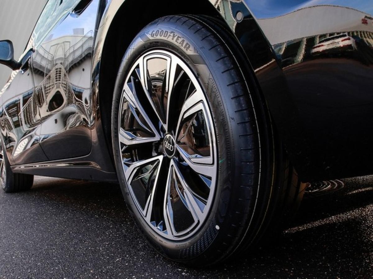 Audi A5 Limousine 2.0 TFSI quattro Kamera ACC Business