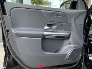Mercedes-Benz GLA 200 Progressive 360°-Kamera Ambiente AHK
