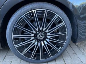 Mercedes-Benz E 220 d T AMG DigitalLight Panorama Distron. AHK
