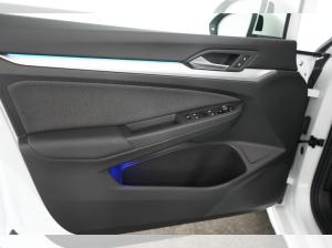 Volkswagen Golf VIII Variant 1.5 TSI DSG Life / SOFORT VERFÜGBAR !