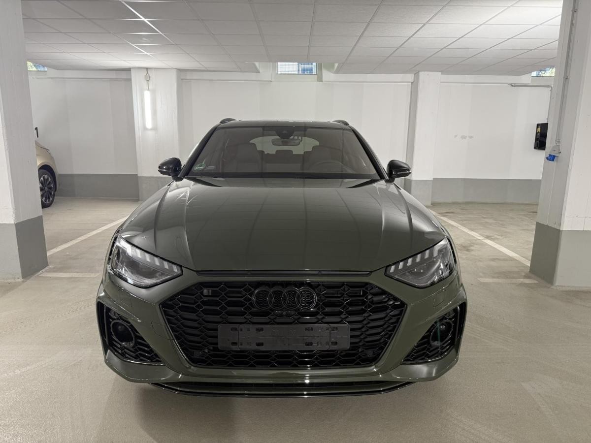 Audi RS4 Avant | Einzelstück | Porsche Lackierung