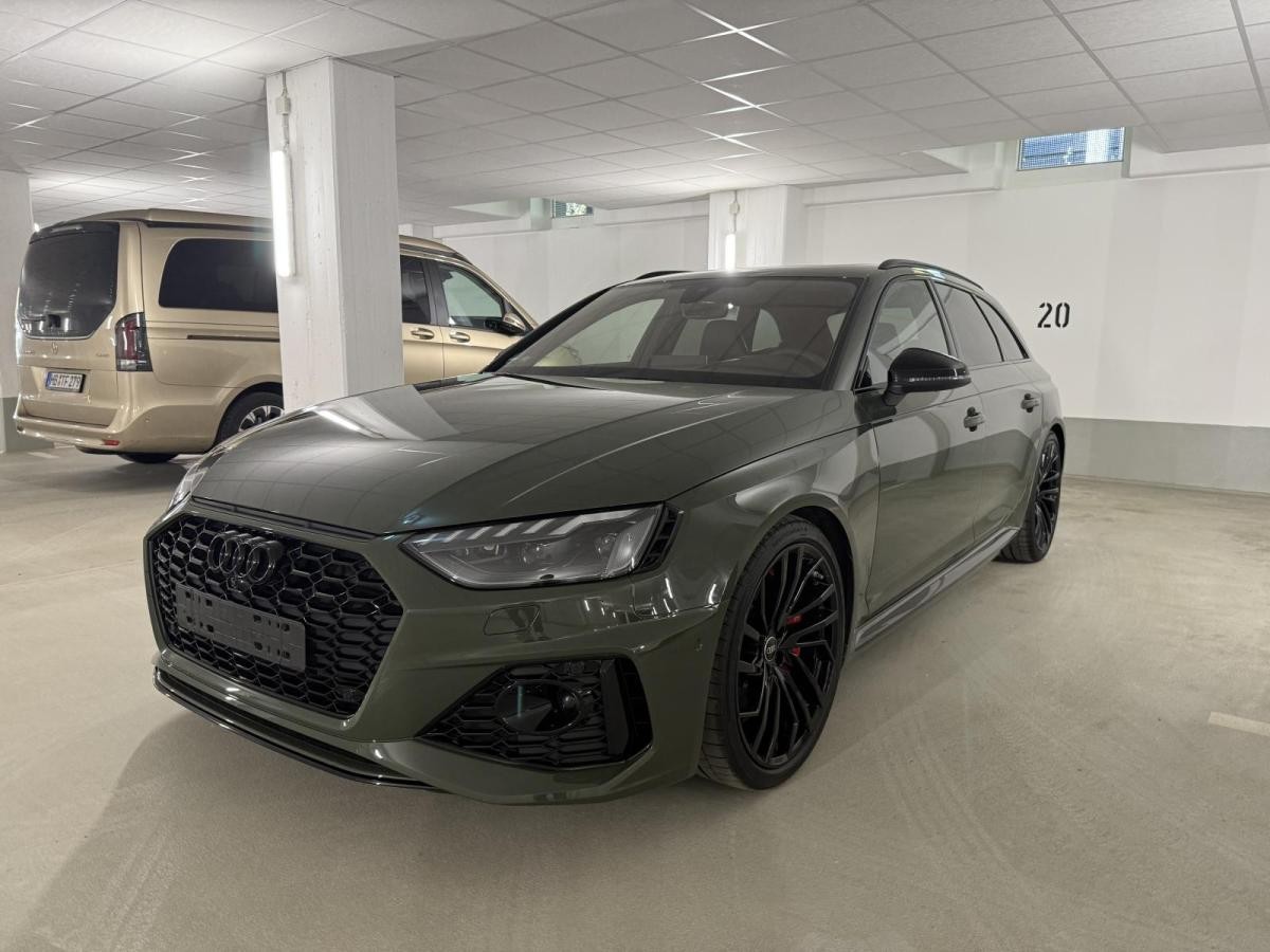 Audi RS4 Avant | Einzelstück | Porsche Lackierung