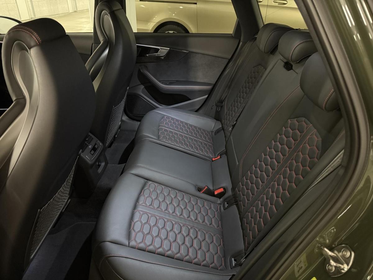 Audi RS4 Avant | Einzelstück | Porsche Lackierung