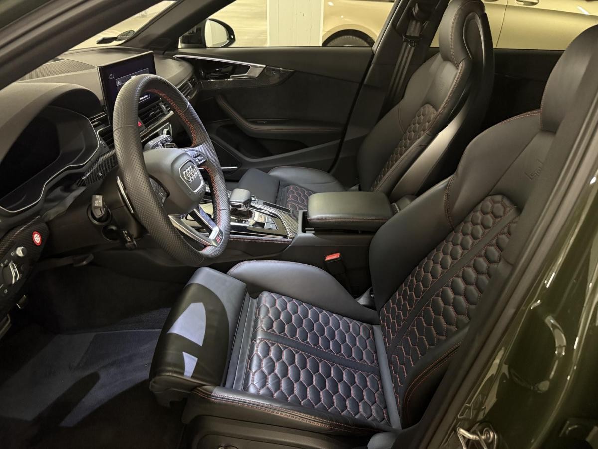 Audi RS4 Avant | Einzelstück | Porsche Lackierung