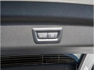 BMW iX1 xDrive30 M-Sport LED HUD 360° HK