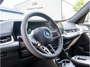 BMW iX1 xDrive30 M-Sport LED HUD 360° HK