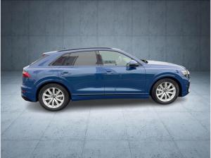 Audi Q8 SUV 55 TFSI qu. tiptr. Luft HUD AHK Matrix 21