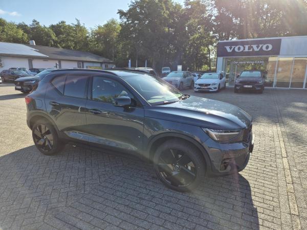 Volvo XC40 Plus Black Edition B3 2WD 2.0  *SOFORT VERFÜGBAR* NUR FÜR GEWERBE