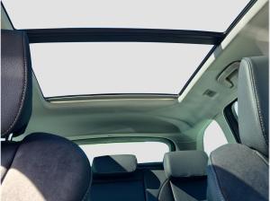 Skoda Octavia Combi 1.5 TSI DSG Selection LED AHK Pano