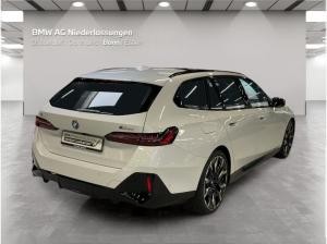 BMW i5 M60 xDrive Touring 8-fach Bereift