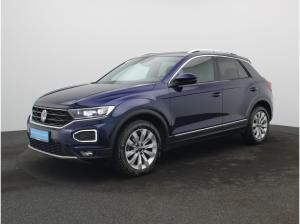 Volkswagen T-Roc Sport 1.5 TSI DSG / Navi, Pano, AHK, LED