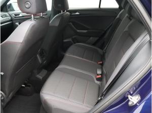 Volkswagen T-Roc Sport 1.5 TSI DSG / Navi, Pano, AHK, LED