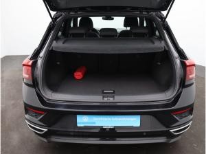 Volkswagen T-Roc Sport 1.5 TSI / Navi, R-Line Ext, LED, RFK