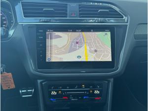 Volkswagen Tiguan R 4Motion NAVI MATRIX DCC CARPLAY