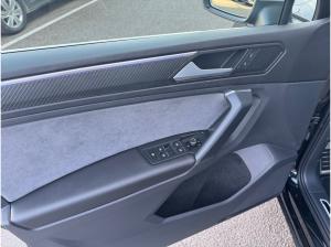 Volkswagen Tiguan R 4Motion NAVI MATRIX DCC CARPLAY