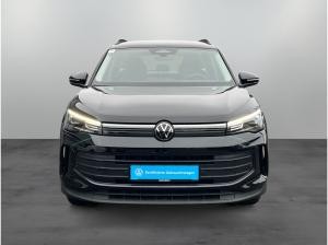 Volkswagen Tiguan 1.5 eTSI DSG / Navi, App, LED, AHK, RFK