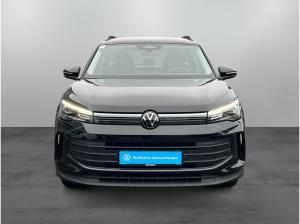 Volkswagen Tiguan 1.5 eTSI DSG / Navi, App, LED, AHK, RFK
