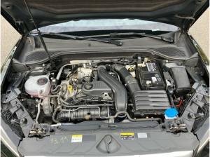 Audi Q2 35 TFSI S-tronic / MMI-Navi plus, LED, RFK