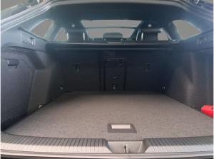 Volkswagen Golf Variant R-Line 1,5 l DSG *AHK**Pano*