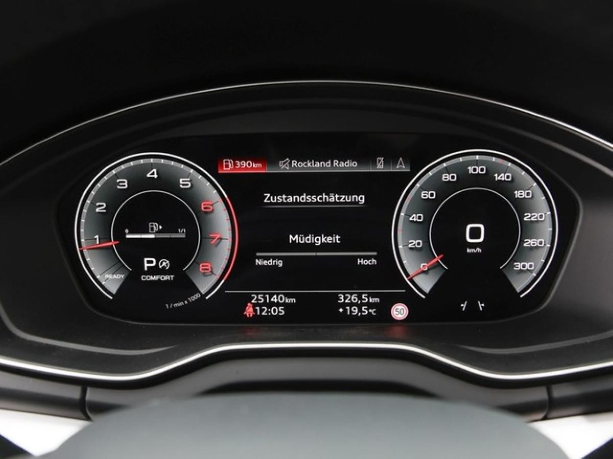 Audi Q5 40 TFSI S line Matrix AHK Panorama Kamera