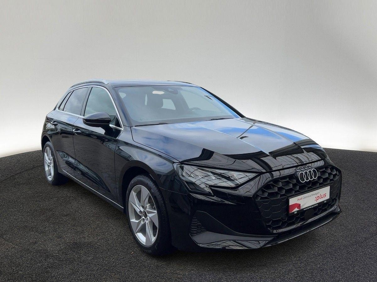 Audi A3 Sportback 30 TFSI S tronic Navi Sitzhzg LED