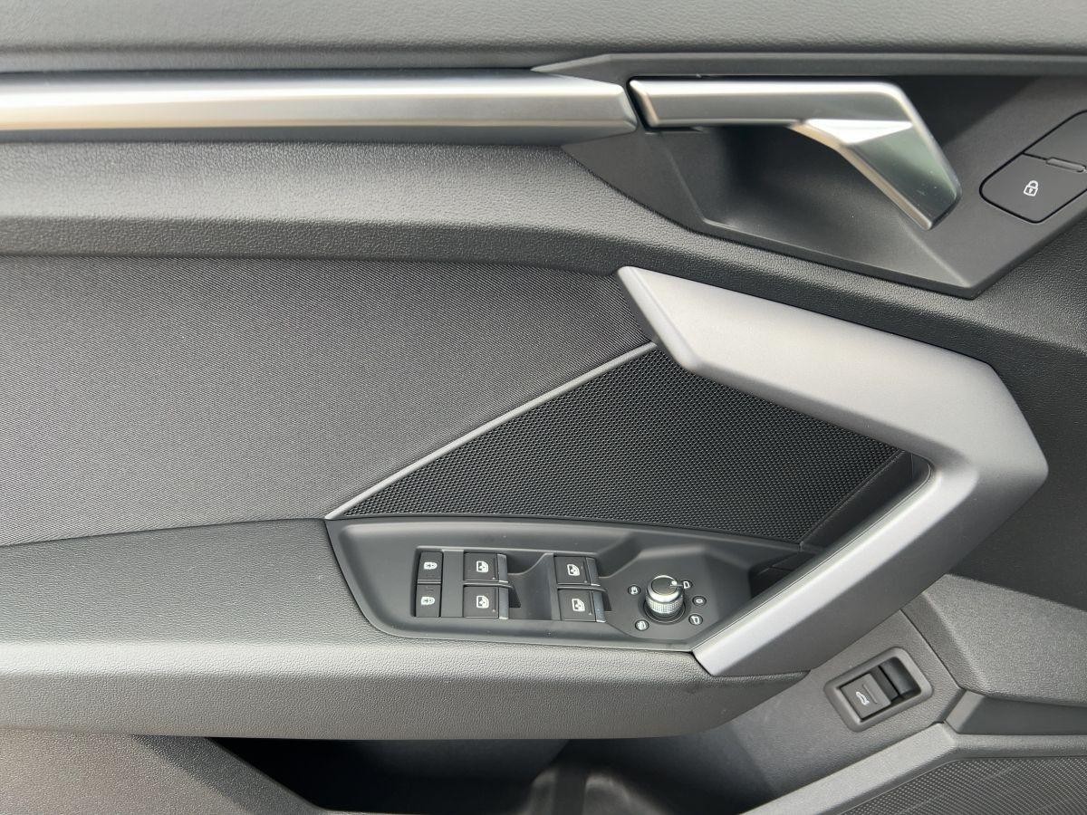 Audi A3 Sportback 30 TFSI S tronic Navi Sitzhzg LED