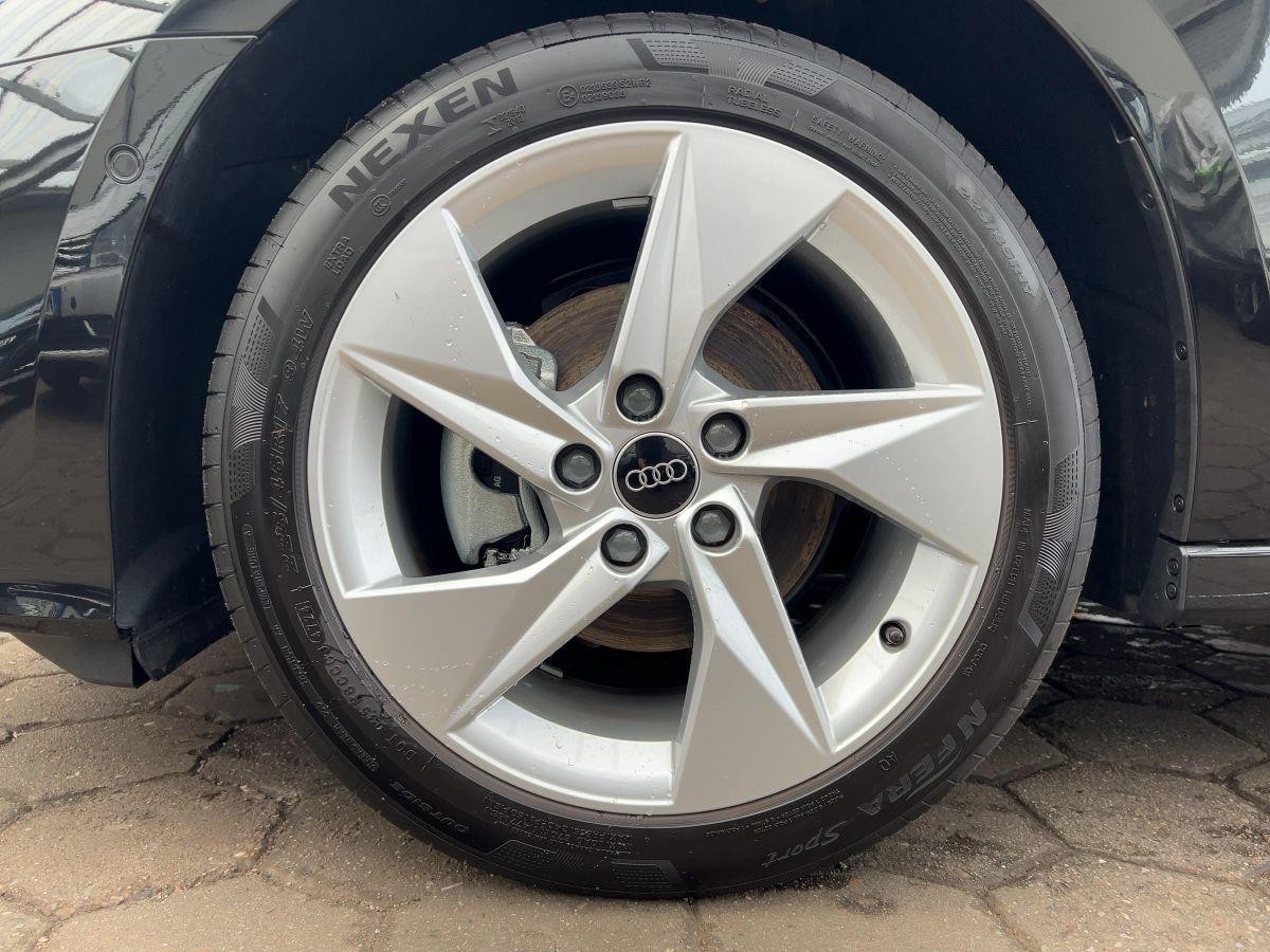 Audi A3 Sportback 30 TFSI S tronic Navi Sitzhzg LED