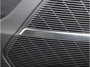 Audi Q8 SUV TDI quattro 	 2 x S line Business ACC HD-Matrix Pano AHK