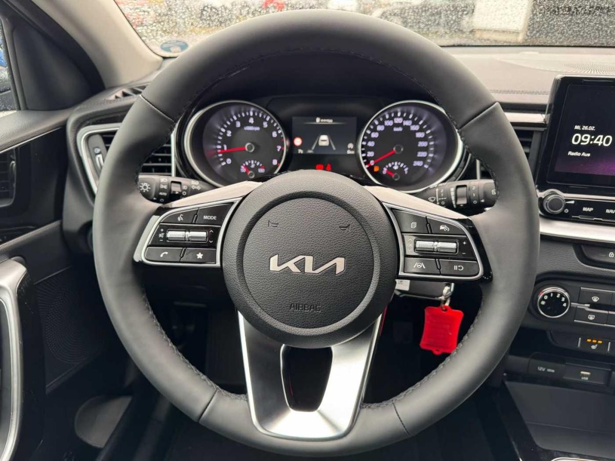 Kia Ceed SW 1.5 T-GDI Vision +SHZ+RFK