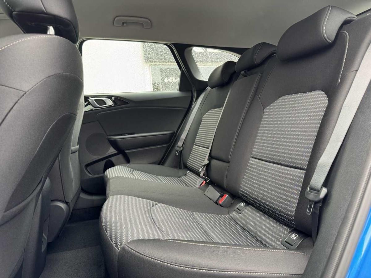 Kia Ceed SW 1.5 T-GDI Vision +SHZ+RFK