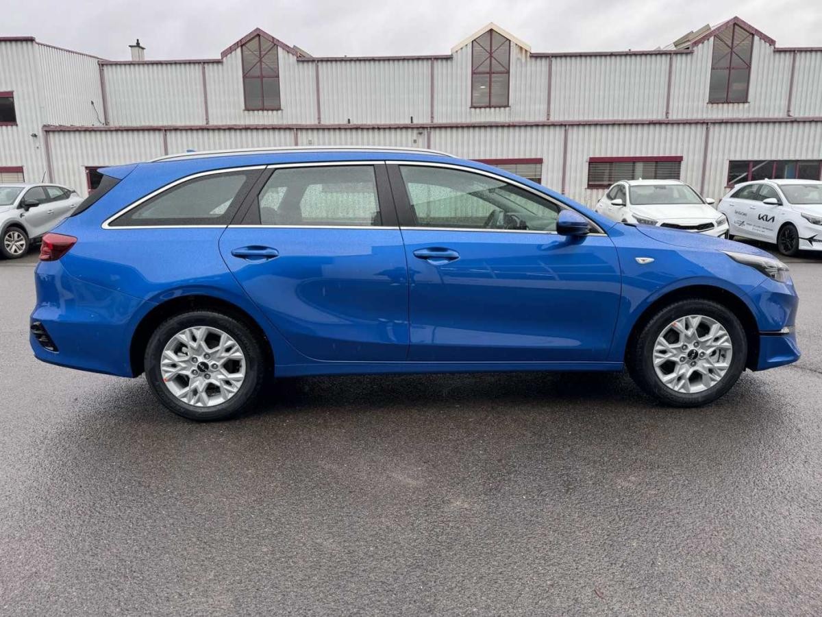 Kia Ceed SW 1.5 T-GDI Vision +SHZ+RFK