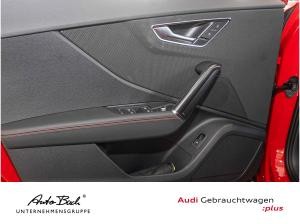 Audi Q2 S line competition 35TFSI Stronic Navi LED Panorama ACC