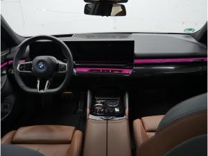 BMW 550 550e xDrive Touring M SPORT PRO+PANO+AHK+DAP+PAP+B&W SOUND+LM20