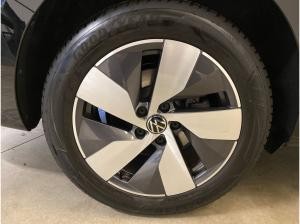 Volkswagen Passat 2.0 TDI Elegance*AHK*Standhzg.*HuD*IQ*DCC