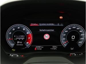 Audi Q2 S-Line 40 TFSI quattro S-tronic / Matrix, AHK